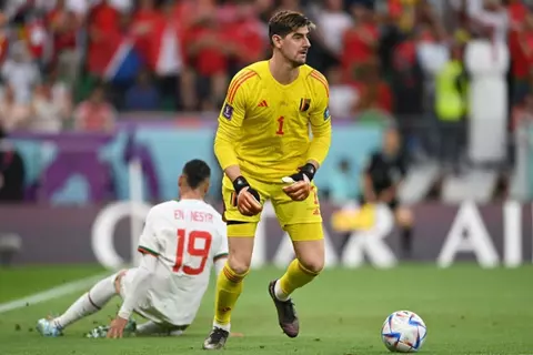 "ليس بسبب شارة القيادة".. كورتوا يكشف سبب خلافه مع منتخب بلجيكا السابق